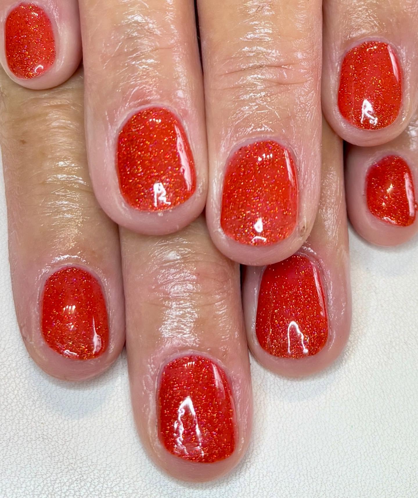 Get ready to ignite your style with these stunning glitter gel nails! Perfect for making a bold statement this season, adding a touch of glam to any outfit. Book your appointment today 💅🏻✨ #nailsbya