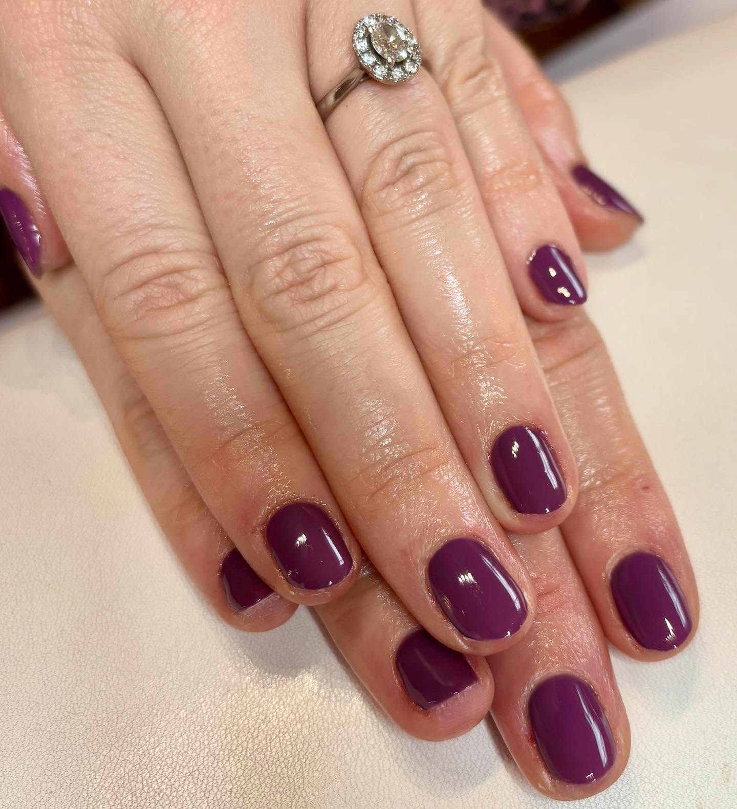 Gel polish manicure 💜💅🏻 #nailsbyabby #gelpolishnails #gelpolish #northamptonnails #northamptonnailtech #northamptonnailsalon #dustonnails #dustonnailtech #dustonnailsalon