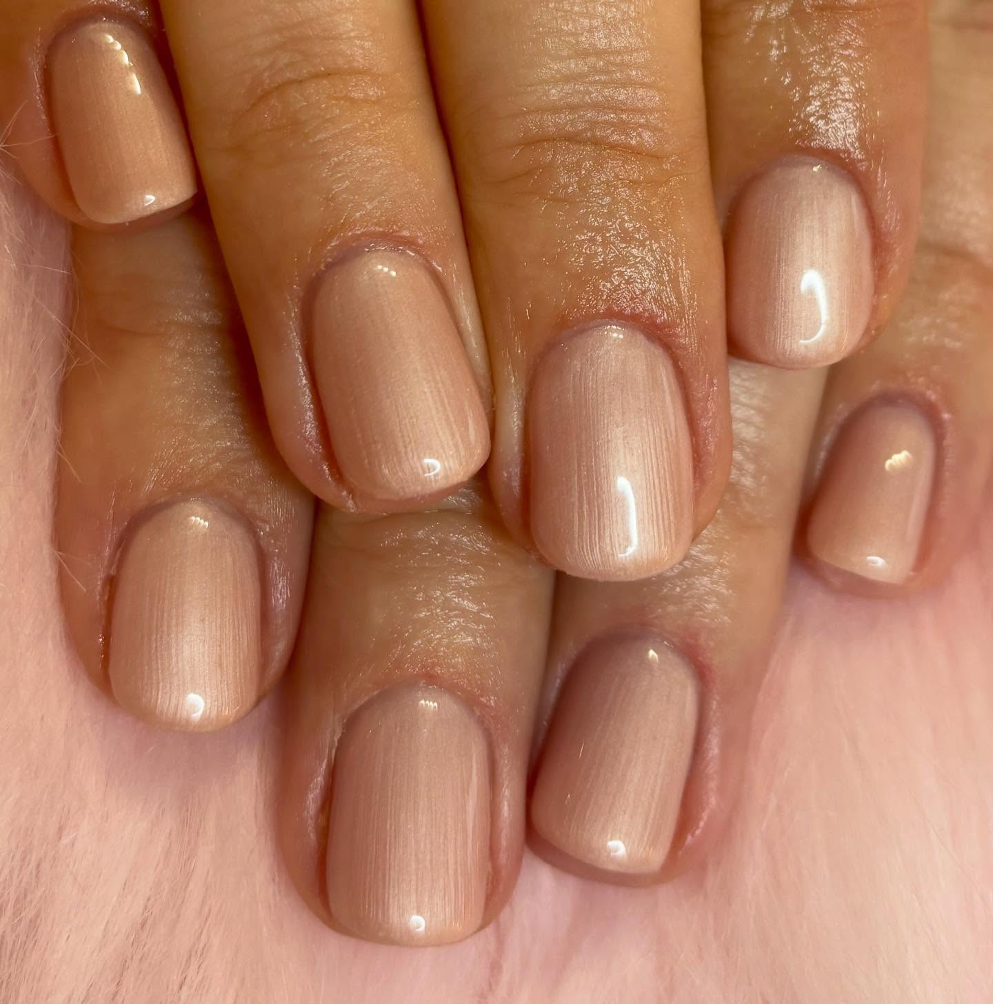 Obsessed with this clean nude builder gel set 🤍

Perfect for clients who want elegant, low-maintenance nails that still look polished every day.

✨ Builder gel on natural nails
✨ Long lasting & stren